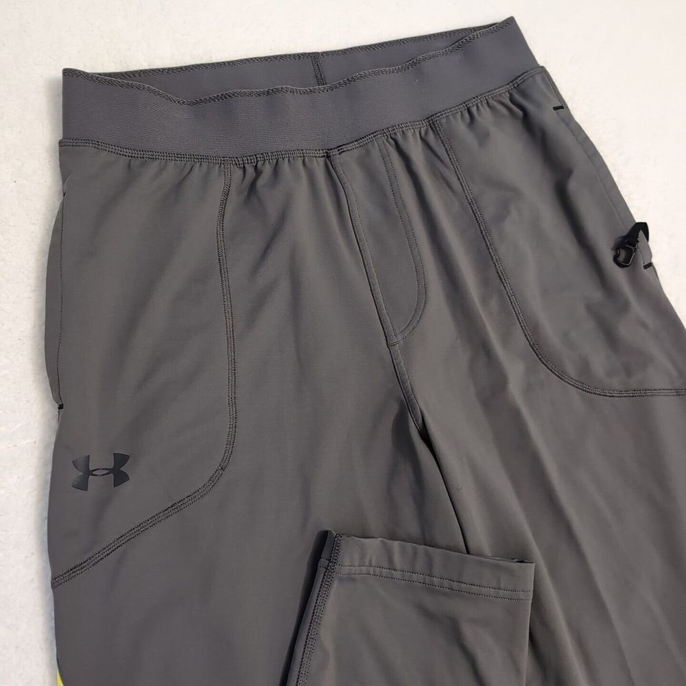 Under Armour Men's Lg Gray/ Yellow Trim Athletic Fitted Tapered Spandex 30x32